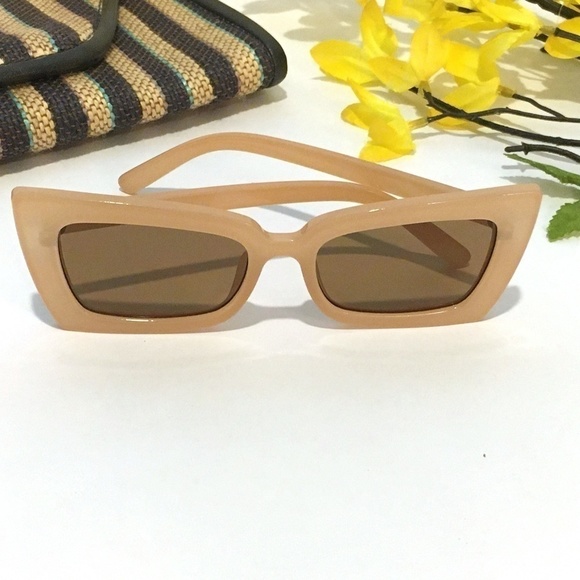 RETRO style retangular butterfly frame sunglasses - Picture 8 of 10